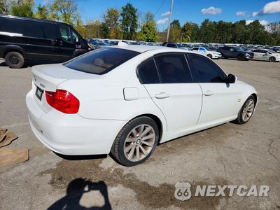 Trzecie zdjęcie samochodu z tyłu: 2011 BMW 328 XI SULEV VIN:WBAPK5G54BNN80315 - miniatura