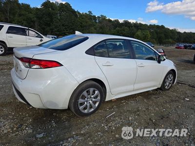 Trzecie zdjęcie samochodu z tyłu: 2021 TOYOTA COROLLA LE VIN:JTDEPMAE5MJ118239 - miniatura