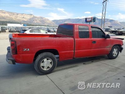 Trzecie zdjęcie samochodu z tyłu: 2001 CHEVROLET SILVERADO K1500 VIN:2GCEK19T311302987 - miniatura