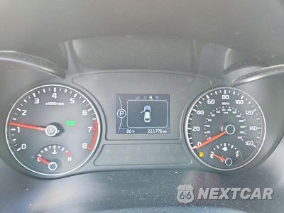 Zdjęcie 9 z 13 samochodu: 2018 KIA OPTIMA S VIN:5XXGT4L36JG249020 - miniatura