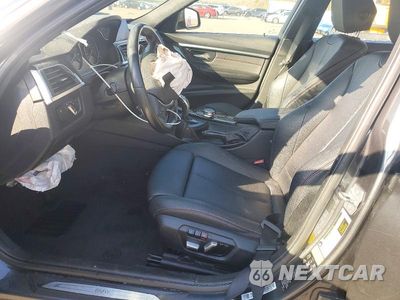 Zdjęcie 7 z 12 samochodu: 2017 BMW 330 XI VIN:WBA8D9C34HA005660 - miniatura