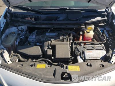 Zdjęcie 11 z 13 samochodu: 2012 TOYOTA PRIUS V FIVE VIN:JTDZN3EU5C3124001 - miniatura