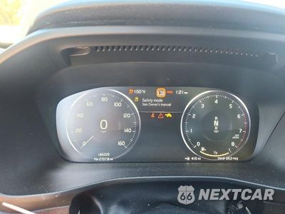 Zdjęcie 9 z 13 samochodu: 2019 VOLVO XC40 T5 INSCRIPTION VIN:YV4162ULXK2120296 - miniatura