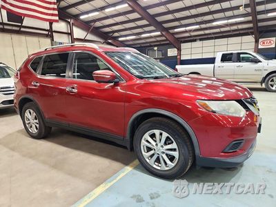 Czwarte zdjęcie samochodu z boku: 2015 NISSAN ROGUE SV VIN:KNMAT2MV1FP585586 - miniatura