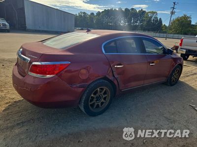 Trzecie zdjęcie samochodu z tyłu: 2010 BUICK LACROSSE CX VIN:1G4GB5EG4AF239749 - miniatura