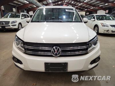Piąte zdjęcie samochodu w środku: 2012 VOLKSWAGEN TIGUAN S VIN:WVGBV7AX5CW545462 - miniatura