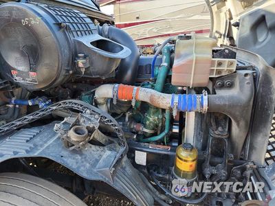 Zdjęcie 11 z 14 samochodu: 2013 VOLVO VNL SEMI TRUCK VIN:4V4NC9EH5DN141269 - miniatura