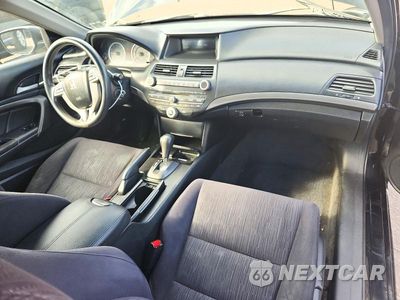 Zdjęcie 8 z 13 samochodu: 2011 HONDA ACCORD LX-S VIN:1HGCS1B32BA007115 - miniatura