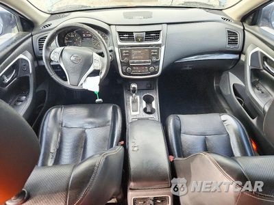 Zdjęcie 8 z 12 samochodu: 2018 NISSAN ALTIMA VIN:1N4AL3AP7JC211467 - miniatura