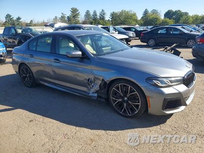 Czwarte zdjęcie samochodu z boku: 2021 BMW M550XI VIN:WBA13BK03MCG04585 - miniatura