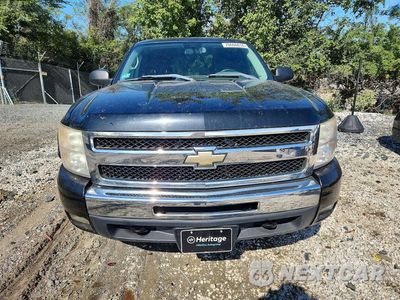 Piąte zdjęcie samochodu w środku: 2011 CHEVROLET SILVERADO K1500 LT VIN:1GCRKSE39BZ307195 - miniatura