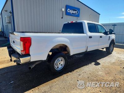 Trzecie zdjęcie samochodu z tyłu: 2017 FORD F250 SUPER DUTY VIN:1FT7W2B64HEF50312 - miniatura