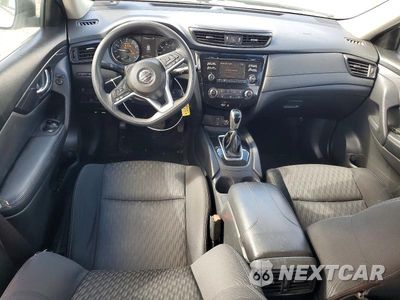 Zdjęcie 8 z 14 samochodu: 2017 NISSAN ROGUE S VIN:KNMAT2MV8HP529874 - miniatura