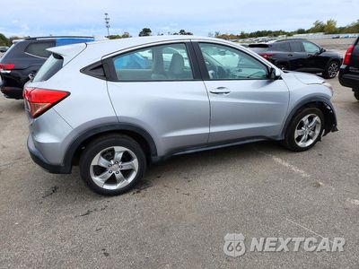 Trzecie zdjęcie samochodu z tyłu: 2017 HONDA HR-V LX VIN:3CZRU6H31HG701743 - miniatura
