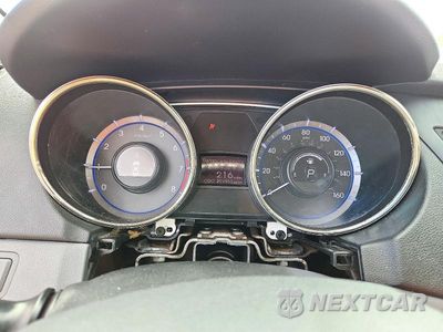 Zdjęcie 9 z 12 samochodu: 2012 HYUNDAI SONATA GLS VIN:5NPEB4AC7CH429496 - miniatura