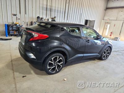 Trzecie zdjęcie samochodu z tyłu: 2019 TOYOTA C-HR XLE VIN:JTNKHMBX0K1037383 - miniatura