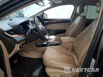 Zdjęcie 7 z 13 samochodu: 2017 LINCOLN MKC SELECT VIN:5LMCJ2D98HUL00669 - miniatura