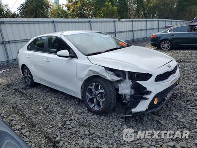 Czwarte zdjęcie samochodu z boku: 2021 KIA FORTE LXS VIN:3KPF24AD7ME284589 - miniatura