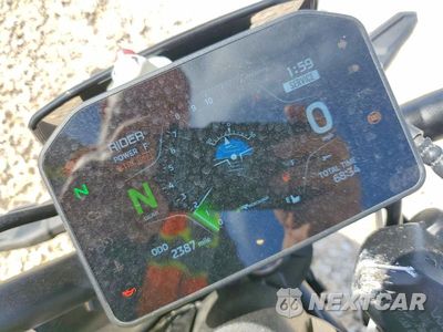 Zdjęcie 7 z 9 samochodu: 2025 KAWASAKI ZR900 S VIN:ML5ZRDS1XSDA01059 - miniatura