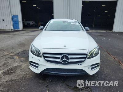 Piąte zdjęcie samochodu w środku: 2018 MERCEDES-BENZ E 300 VIN:WDDZF4JB4JA404952 - miniatura