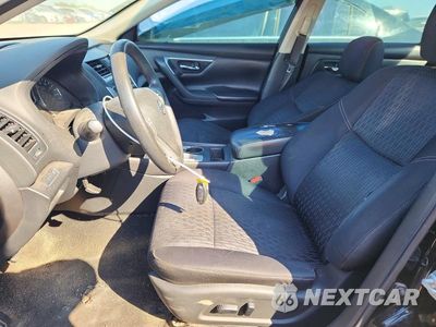 Zdjęcie 7 z 12 samochodu: 2016 NISSAN ALTIMA 2.5 S VIN:1N4AL3AP5GN343169 - miniatura