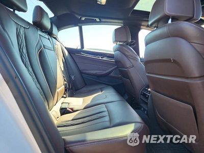 Zdjęcie 10 z 12 samochodu: 2017 BMW 540 XI VIN:WBAJE7C31HG479453 - miniatura