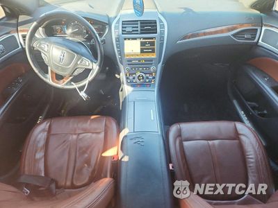 Zdjęcie 8 z 12 samochodu: 2017 LINCOLN MKZ HYBRID RESERVE VIN:3LN6L5MU2HR631335 - miniatura