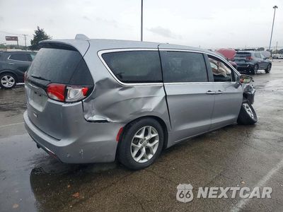 Trzecie zdjęcie samochodu z tyłu: 2018 CHRYSLER PACIFICA TOURING PLUS VIN:2C4RC1FG9JR294062 - miniatura