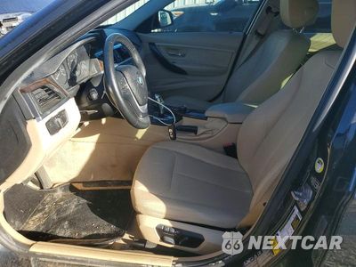 Zdjęcie 7 z 12 samochodu: 2015 BMW 328 XI VIN:WBA3B3C57FF546670 - miniatura