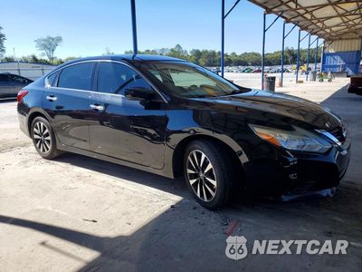 Czwarte zdjęcie samochodu z boku: 2018 NISSAN ALTIMA 2.5 SV VIN:1N4AL3APXJC204190 - miniatura