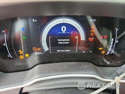 Zdjęcie 9 z 13 samochodu: 2025 TOYOTA COROLLA HYBRID XLE VIN:JTDBCMFE0S3076359 - miniatura