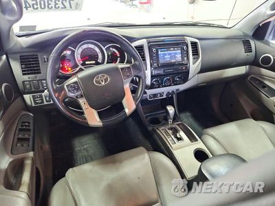 Zdjęcie 8 z 12 samochodu: 2015 TOYOTA TACOMA V6 VIN:3TMLU4EN9FM186589 - miniatura