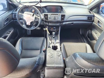 Zdjęcie 8 z 12 samochodu: 2016 HONDA ACCORD SPORT VIN:1HGCR2F64GA074845 - miniatura