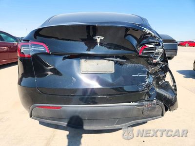 Zdjęcie 6 z 12 samochodu: 2023 TESLA MODEL Y VIN:7SAYGDEE1PA147403 - miniatura