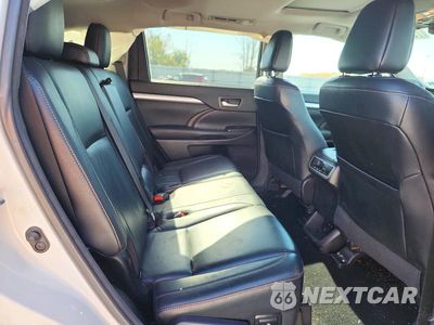 Zdjęcie 11 z 13 samochodu: 2017 TOYOTA HIGHLANDER XLE VIN:5TDJZRFH5HS434001 - miniatura