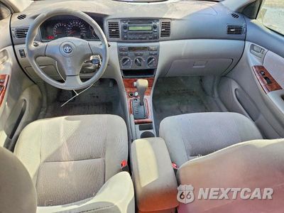 Zdjęcie 8 z 12 samochodu: 2005 TOYOTA COROLLA LE VIN:2T1BR32E15C504711 - miniatura