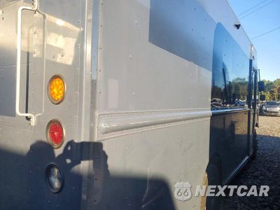 Zdjęcie 11 z 13 samochodu: 2021 FREIGHTLINER CHASSIS M LINE WALK-IN VAN VIN:4UZAC2EA3MCMN0220 - miniatura
