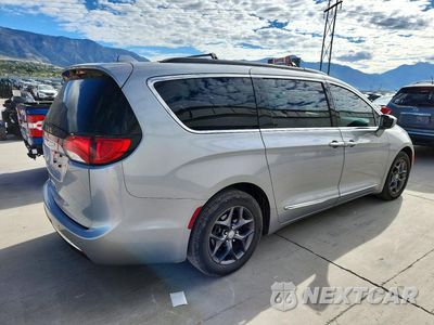 Trzecie zdjęcie samochodu z tyłu: 2017 CHRYSLER PACIFICA TOURING L VIN:2C4RC1BG3HR668388 - miniatura