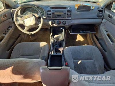 Zdjęcie 8 z 13 samochodu: 2003 TOYOTA CAMRY LE VIN:4T1BE32K13U188286 - miniatura