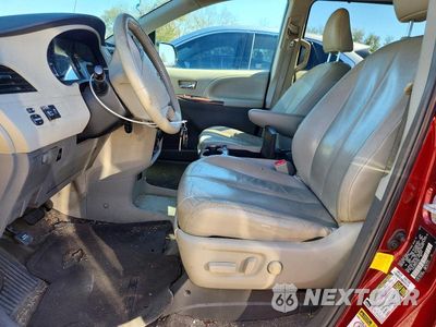 Zdjęcie 7 z 12 samochodu: 2012 TOYOTA SIENNA XLE 8-PASSENGER VIN:5TDYK3DC8CS213301 - miniatura