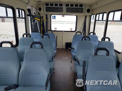 Zdjęcie 10 z 13 samochodu: 2021 FORD E350 SHUTTLE BUS VIN:1FDEE3FN0MDC10815 - miniatura