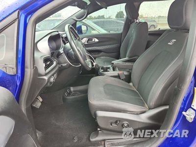 Zdjęcie 7 z 14 samochodu: 2019 CHRYSLER PACIFICA TOURING PLUS VIN:2C4RC1FG6KR575026 - miniatura