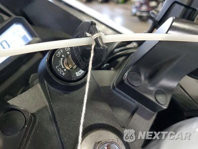 Zdjęcie 8 z 10 samochodu: 2015 KAWASAKI EX300 A VIN:JKAEX8A11FA012274 - miniatura