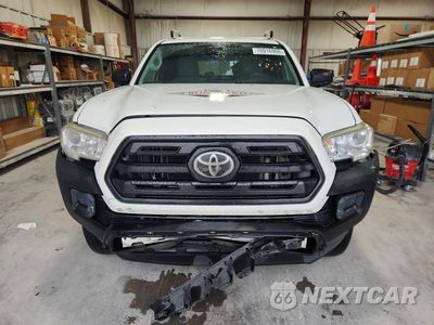Piąte zdjęcie samochodu w środku: 2019 TOYOTA TACOMA SR VIN:5TFRX5GN5KX162413 - miniatura