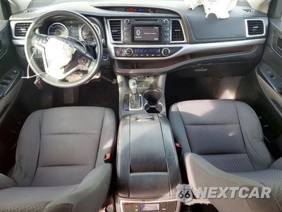 Zdjęcie 8 z 13 samochodu: 2018 TOYOTA HIGHLANDER HYBRID LE VIN:5TDBGRFH9JS037889 - miniatura