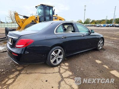 Trzecie zdjęcie samochodu z tyłu: 2020 MERCEDES-BENZ E 350 4MATIC VIN:W1KZF8EB7LA824841 - miniatura