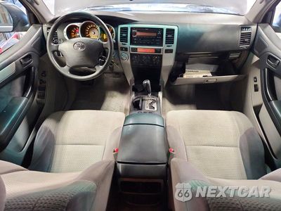 Zdjęcie 8 z 13 samochodu: 2005 TOYOTA 4RUNNER SR5 VIN:JTEBU14R250072865 - miniatura