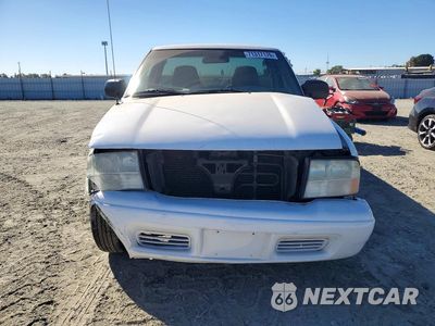 Piąte zdjęcie samochodu w środku: 2003 GMC SONOMA VIN:1GTCS14H938253238 - miniatura