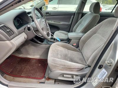 Zdjęcie 7 z 12 samochodu: 2002 TOYOTA CAMRY LE VIN:4T1BE32K32U609505 - miniatura