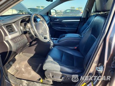Zdjęcie 7 z 14 samochodu: 2015 TOYOTA HIGHLANDER XLE VIN:5TDKKRFH4FS051110 - miniatura